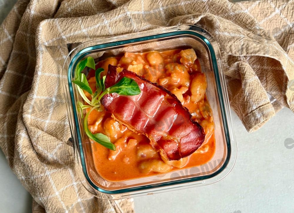 Quick lunch under 30 minutes, chicken gnocchi in a creamy tomato sauce